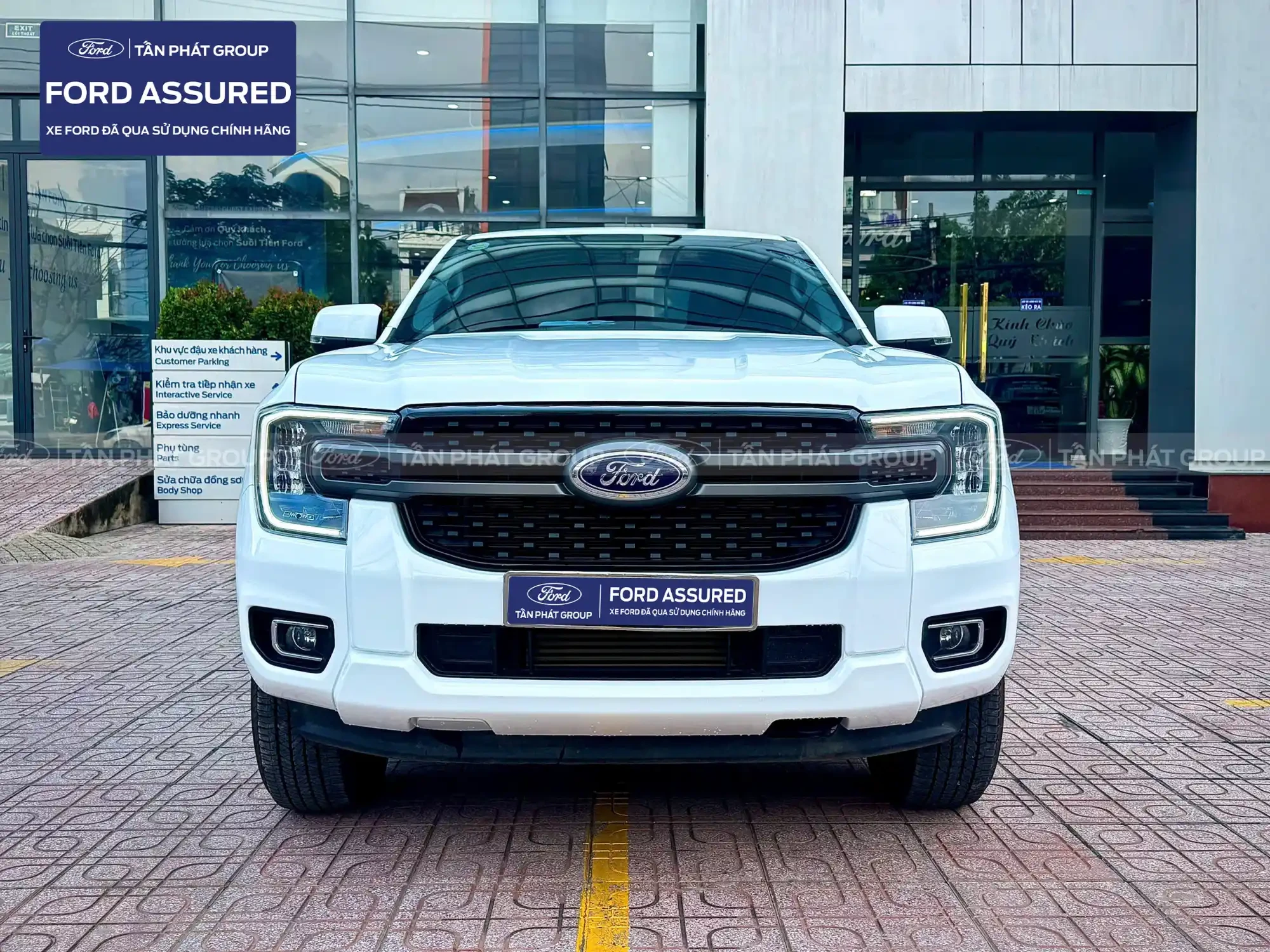 FORD RANGER XLS 4x2 2026 Siêu lướt - MÀU TRẮNG